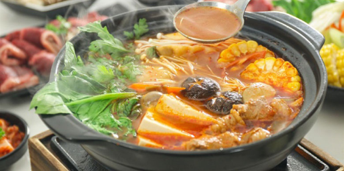Lẩu sườn bò kim chi